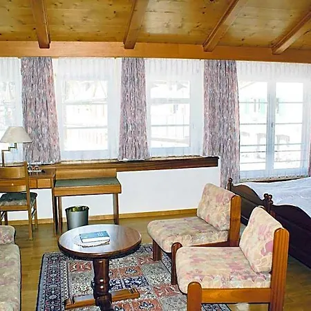 Du Pont Hotel