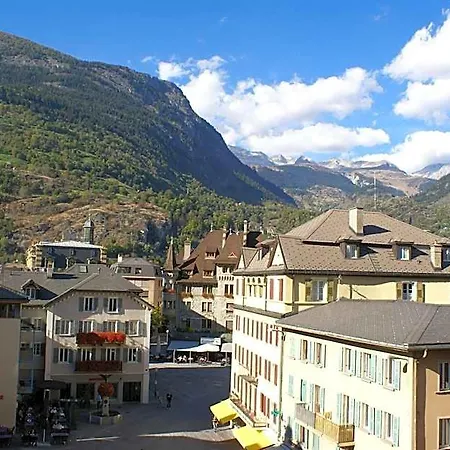 Du Pont 3*